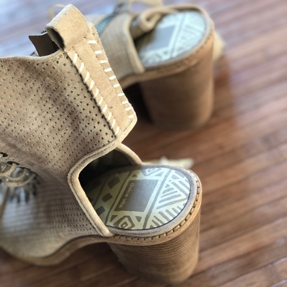 ✨Dolce Vita • Lira Lace-Up Booties - Picture 4 of 8